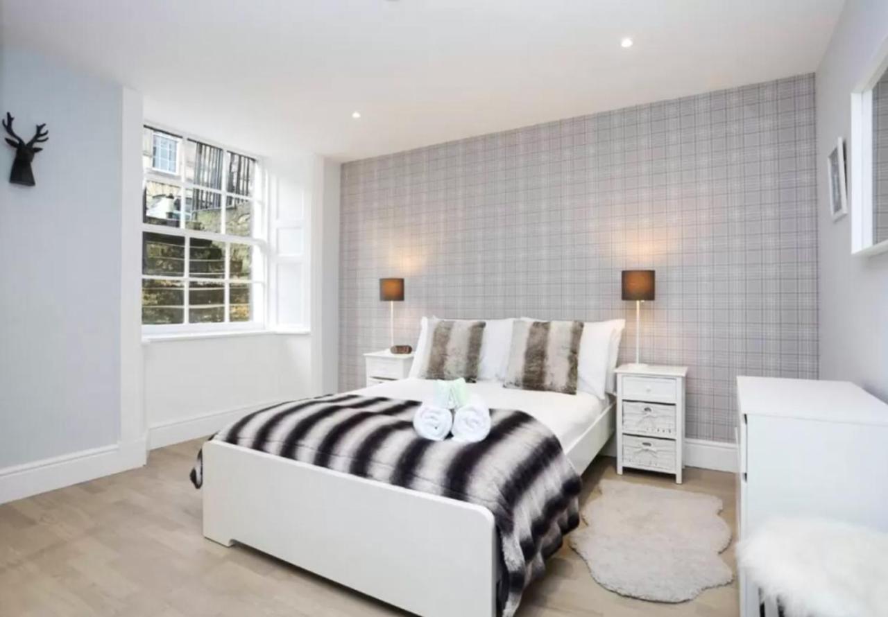 Ultra Modern, Stylish Apartment Next To Princes St Edinburg Exteriör bild